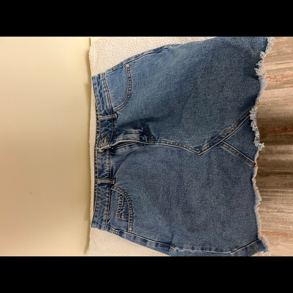 Jeans skirt.